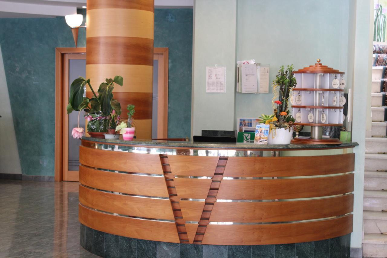 Hotel American Bellaria-Igea Marina Ngoại thất bức ảnh