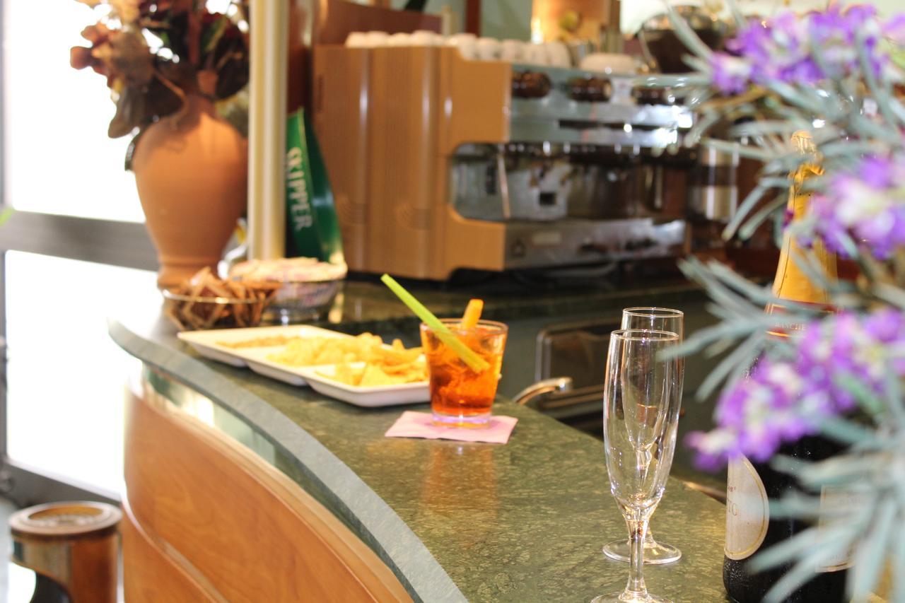 Hotel American Bellaria-Igea Marina Ngoại thất bức ảnh